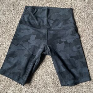 Lululemon Athletica Black Camo Bike Shorts
